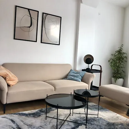 Modern Apartment In City Centre - Free Parking Skopje Exterior photo